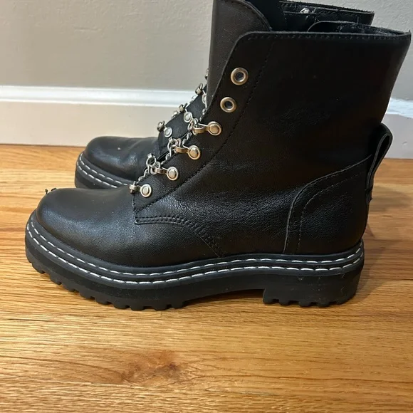 Black Combat Boots Womens 8M Metallic Vince Camuto Biker boot - Picture 3 of 7